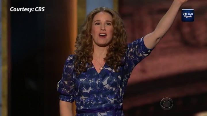 Aretha Franklin hace emocionar a Barack Obama – Fuente: YouTube