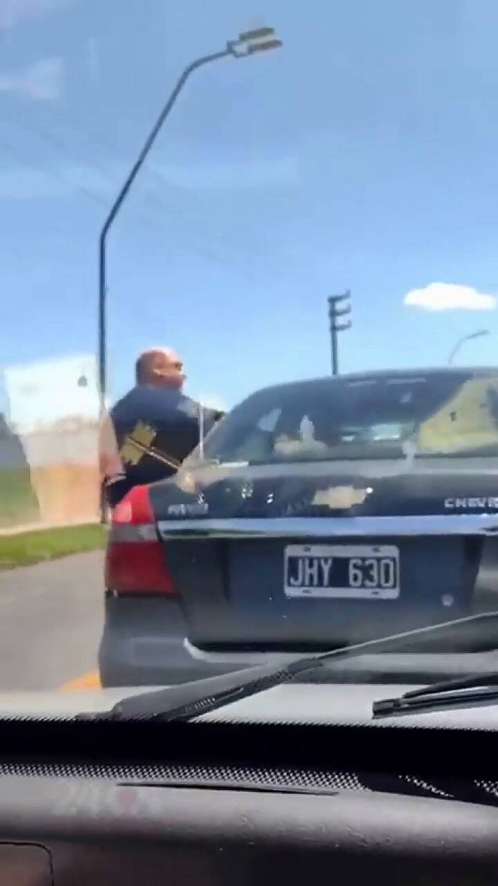 Violenta discusión de tránsito en Munro