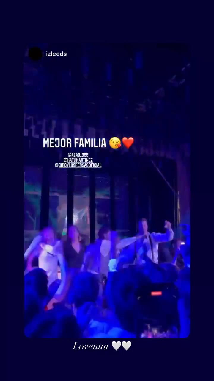 Ciro Martínez cantó 'Antes y Después' en el casamiento