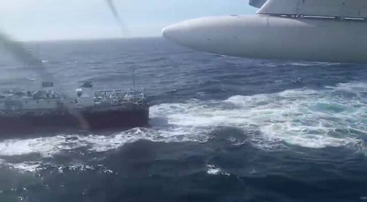 Aeroevacuación del tripulante de un pesquero en alta mar