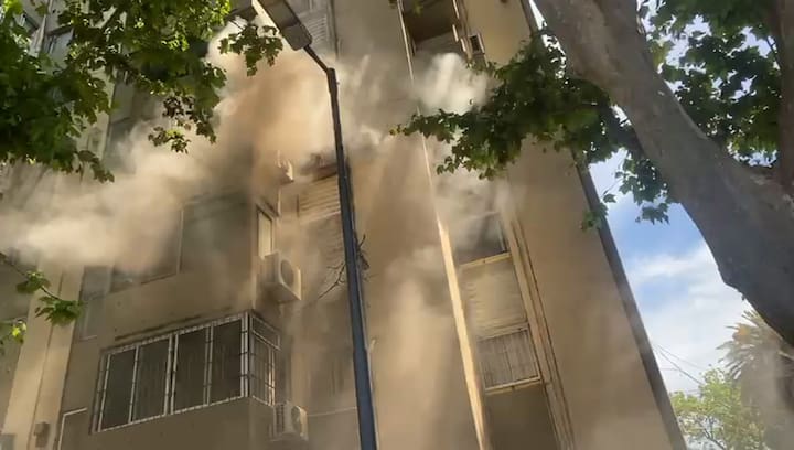 El incendio en Flores que dejó un saldo de al menos dos muertos