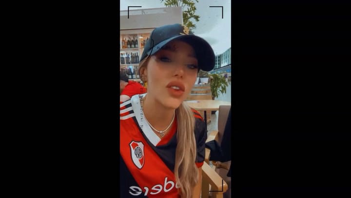 Evangelina Anderson mostró su estadia en el aeropuerto