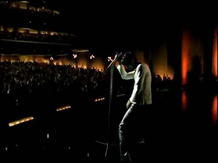 Escape', el videoclip donde surgió el amor entre Enrique Iglesias y Anna Kournikova