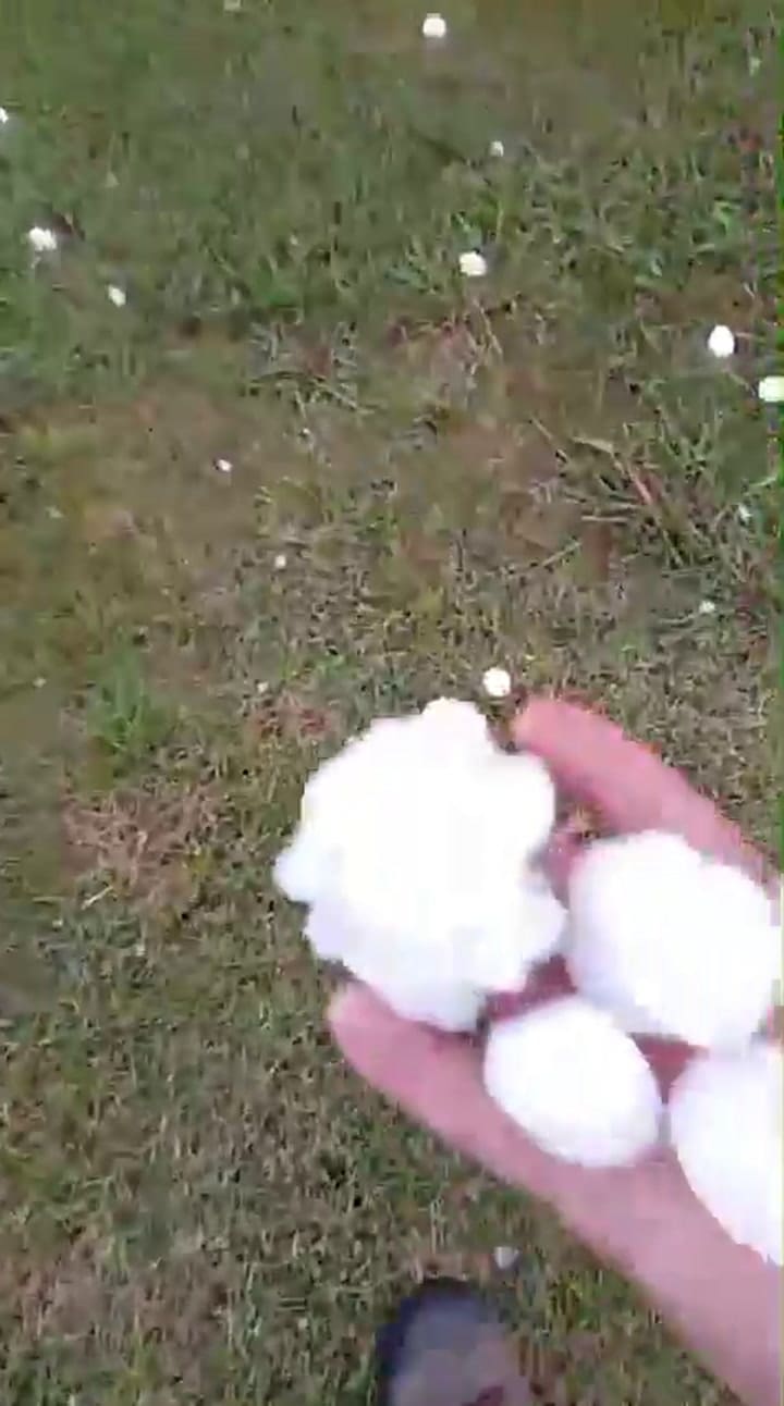 Los videos más impactantes del temporal que azotará al AMBA desde la medianoche: inundaciones, granizo y un tornado