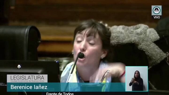 Berenice Lañez: 'Vienen a despotricar la política los ´Pampitos´ del mundo'