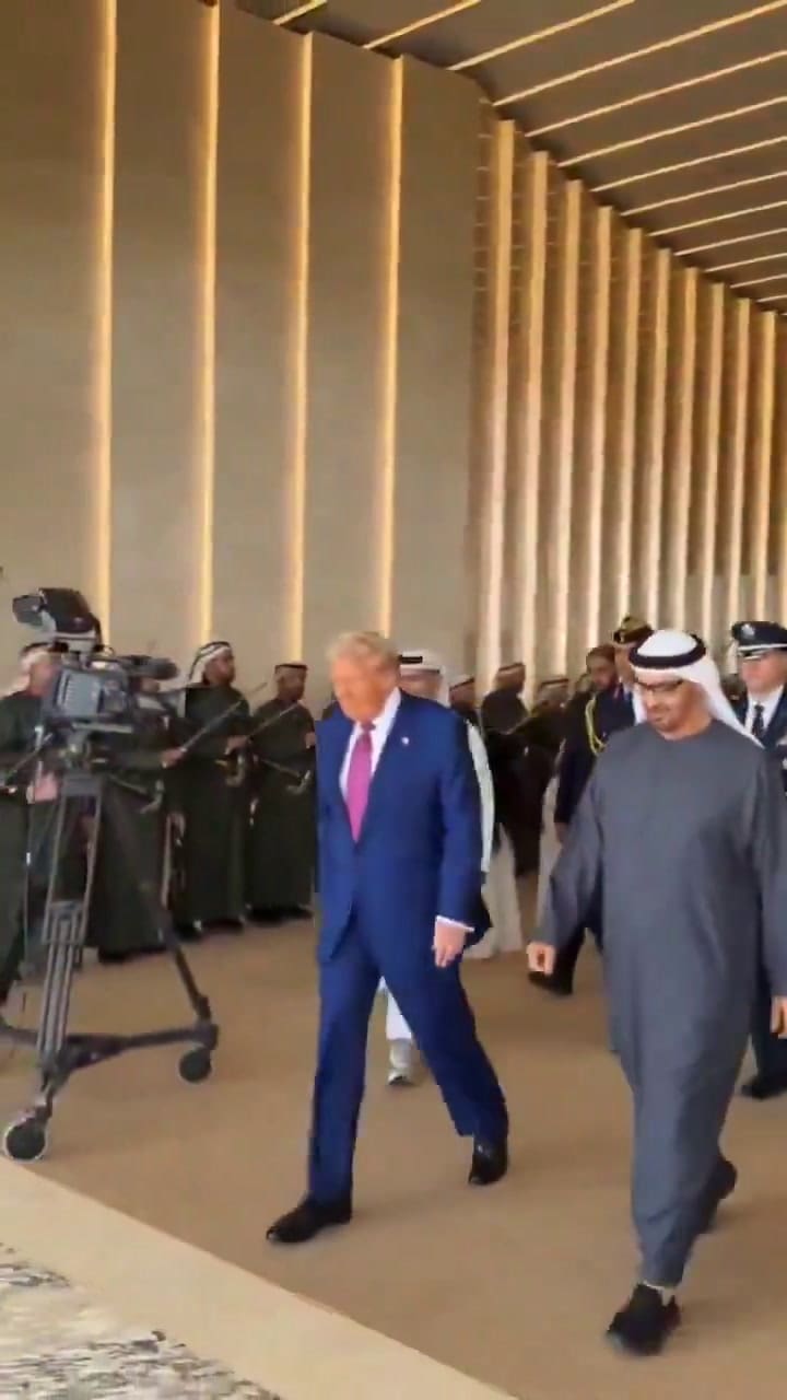 Así fue el recibimiento a Donald Trump en Emiratos Árabes Unidos
