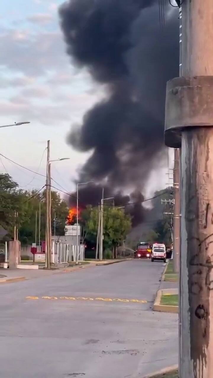 X2Twitter.com Vv9urEx9RfT15TPA 960p