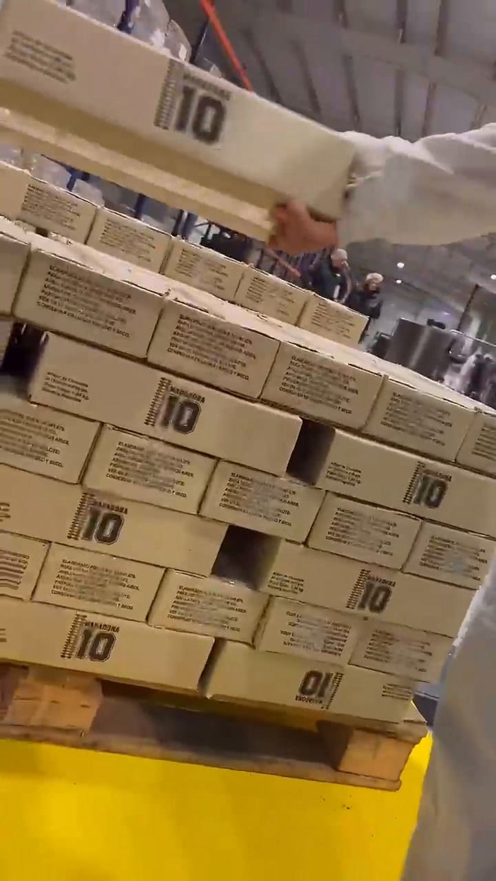 Así se elabora el Alfajor Maradona en Florencio Varela.- Fuente: ig alfajormaradonaarg