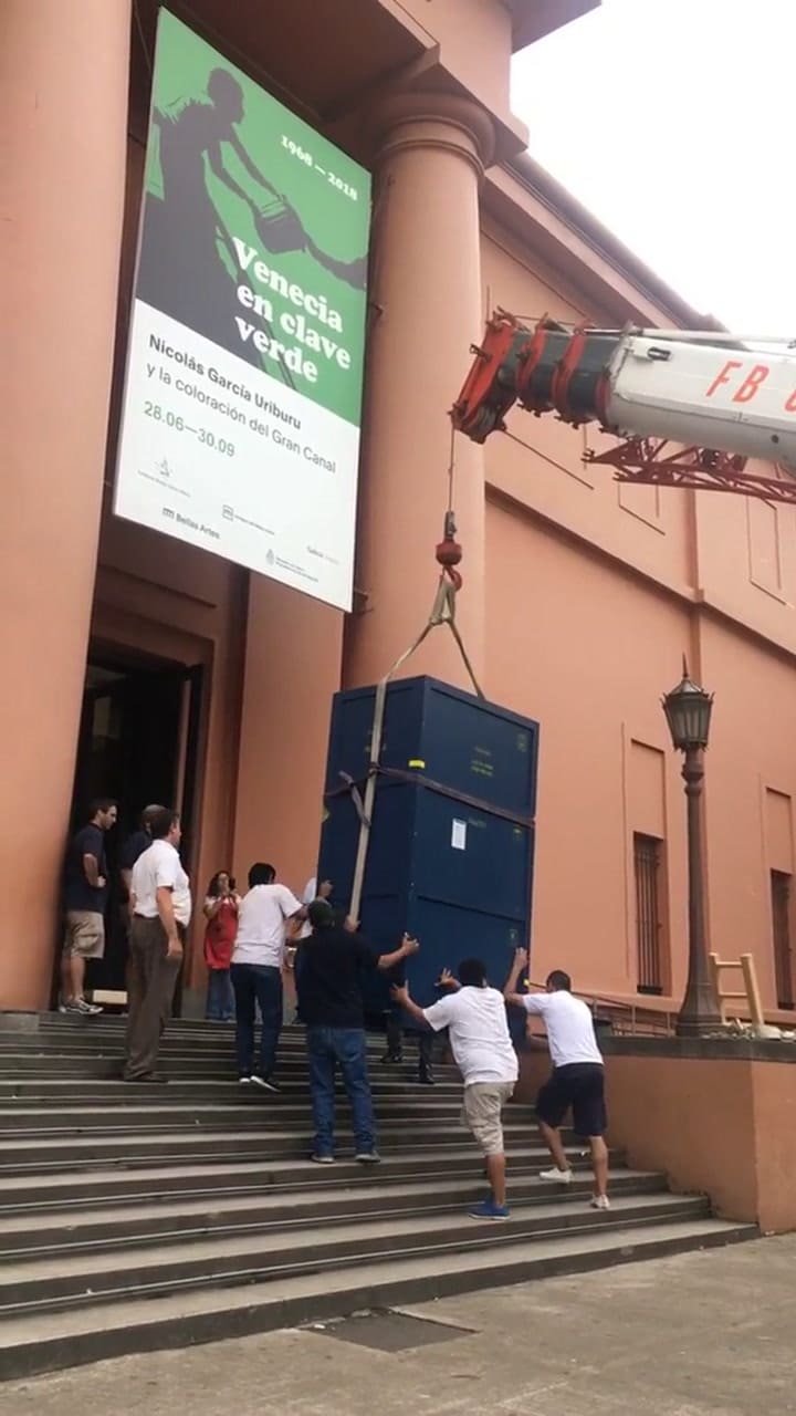 El ingreso de la escultura al MNBA - Fuente: Museo Nacional de Bellas Artes