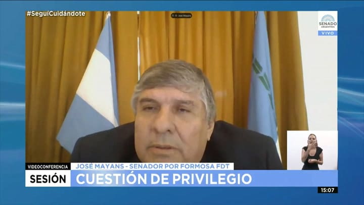 Mayans y su fallida comparación entre Insfrán y Merkel