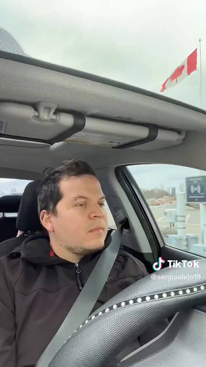 Un joven mostró cómo cruzó la frontera de EE.UU a Canadá y se viralizó en TikTok