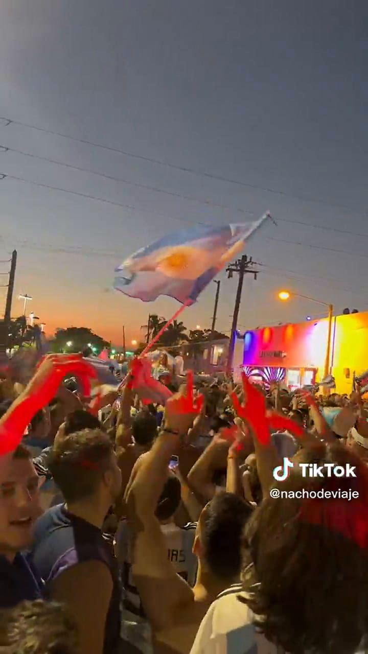 El influencer Nacho de Viaje celebra el pase de Argentina a la final de Qatar 2022