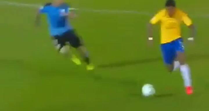 El primer gol de Paulinho