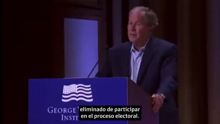 El ex presidente George W Bush cometió un importante desliz verbal al hablar de la guerra en Ucrania