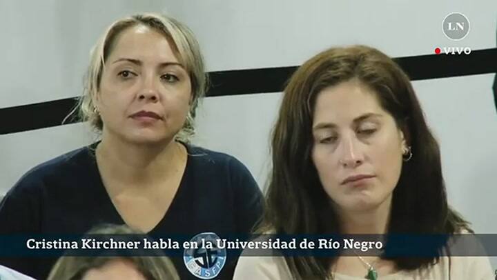 CFK: 'Hoy a 40 años de democracia estamos estamos sin moneda también'