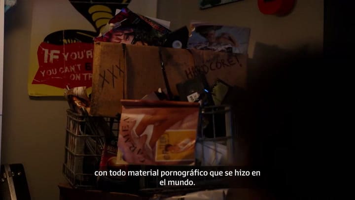 Smartphone Free Childhood US - atrapados en las redes SUB