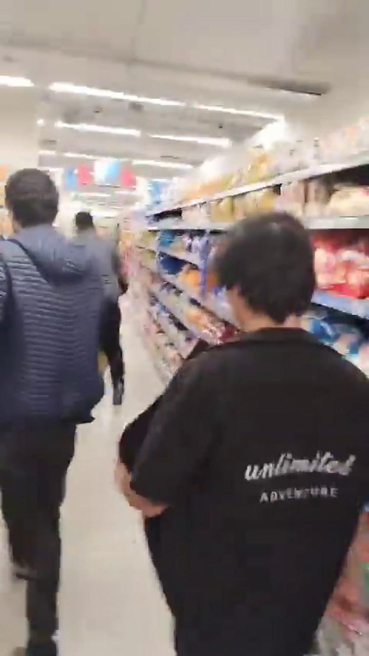 Annabel Ilarraz persiguió a Antonio Becerra hasta adentro de un supermercado