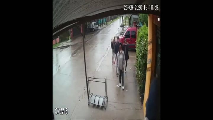 Dramático ataque de un pitbull a una niña: le provocó fractura expuesta en una de sus piernas