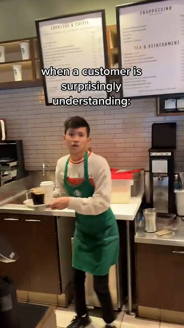 El empleado de Starbucks interpretó uno de los momentos más emocionantes de su trabajo