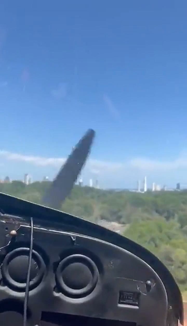 Un piloto grabó el momento en que su avioneta se estrella contra una autopista en Panamá