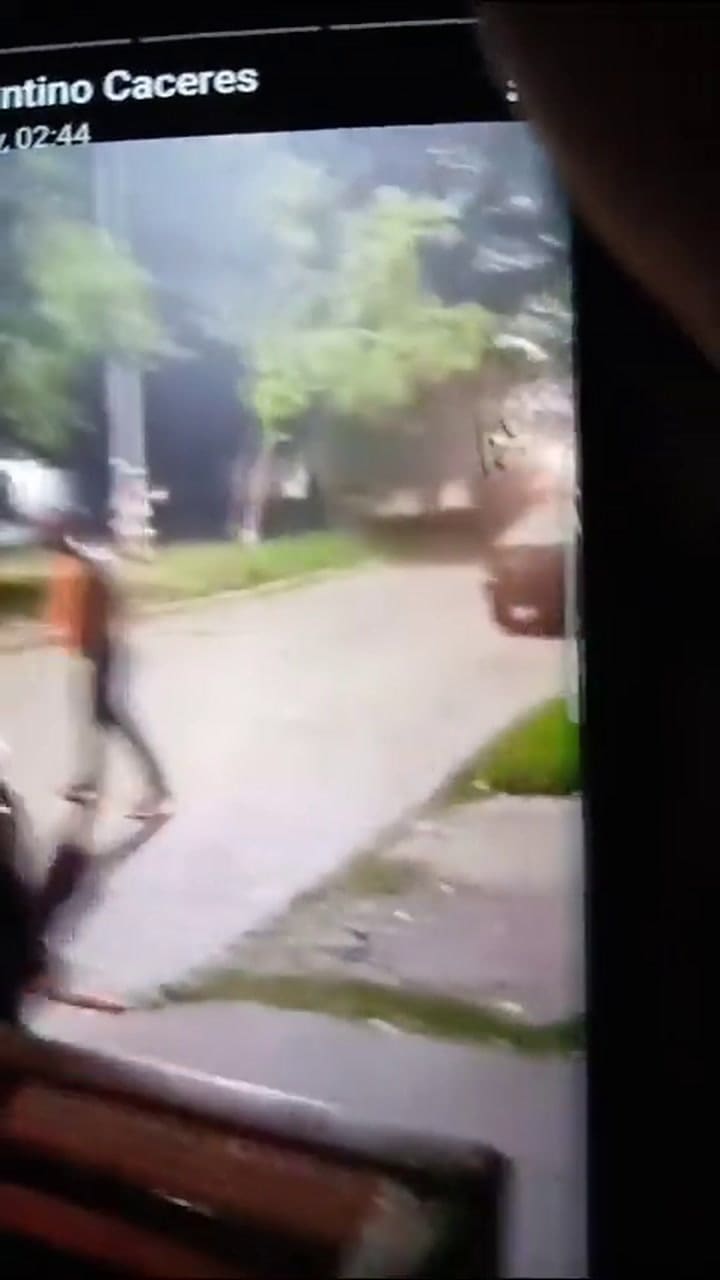 Entre Ríos: un hombre amenazó con un arma a un grupo de jóvenes porque tiraban fuegos artificiales