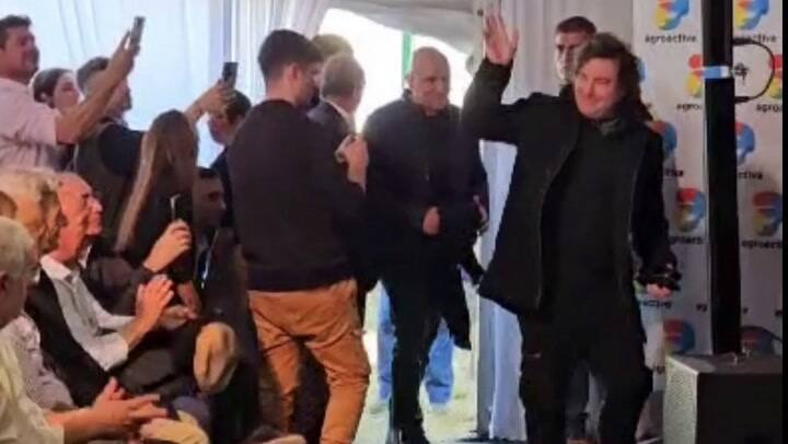 GIF Milei en Agroactiva