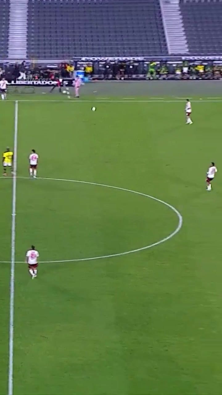 Segundo Castillo, técnico del Barcelona de Ecuador, deslumbró con sus cualidades técnicas