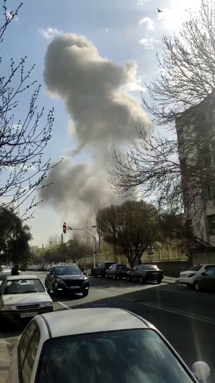 Dos fuertes detonaciones sacudieron este sábado por la mañana a Teherán