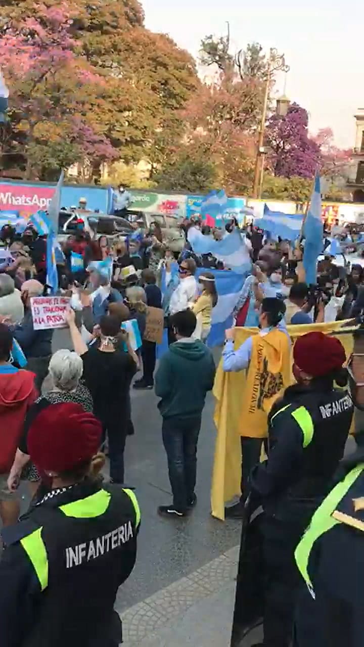 17A: Banderazo en Tucumán