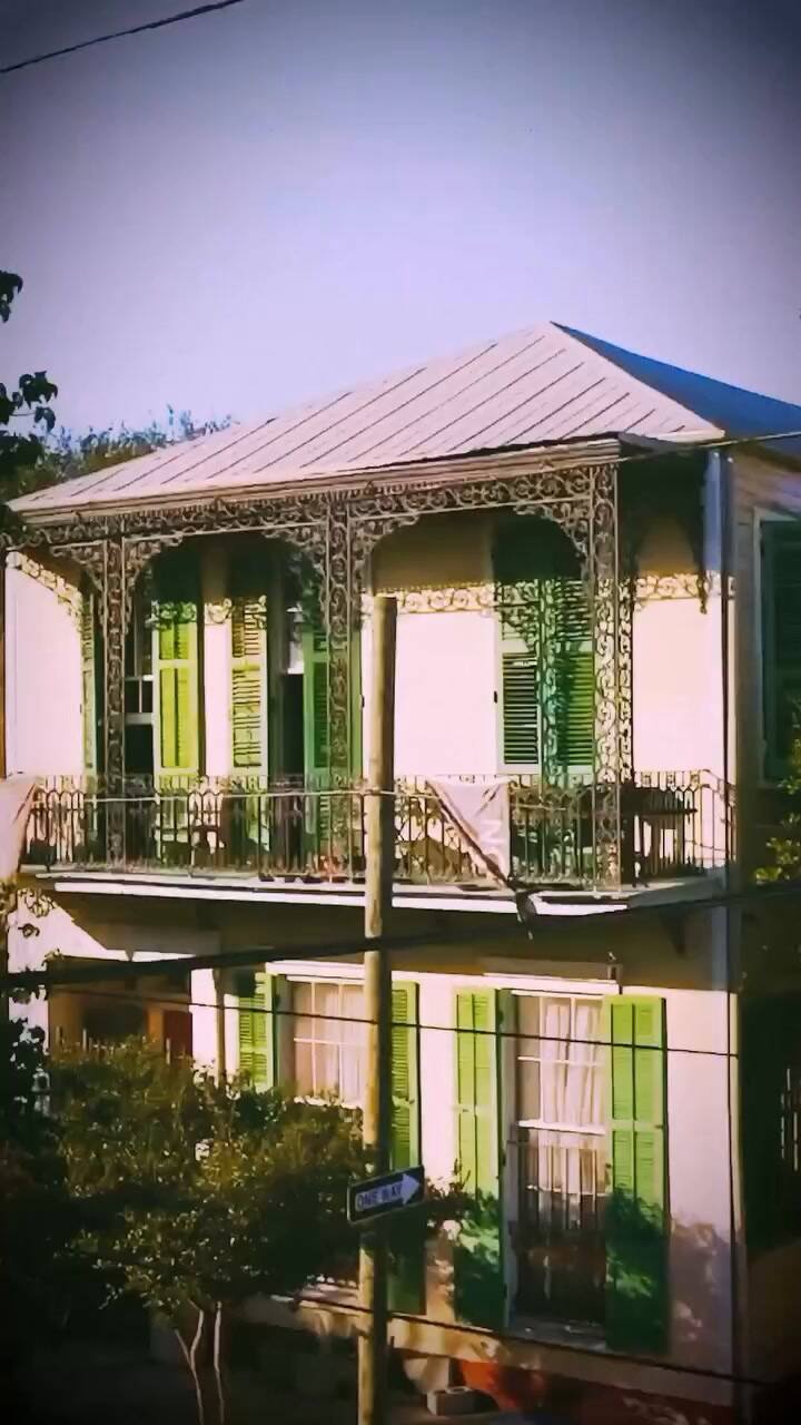 The Call Is Coming From Inside The House To Tell You To Watch Scariest House In America, Fridays—starting Tonight!—at 9-8c #Watchonhgtv #Scariesthouse Stream Your Fave Hgtv Shows @Discoveryplus And @Streamonmax