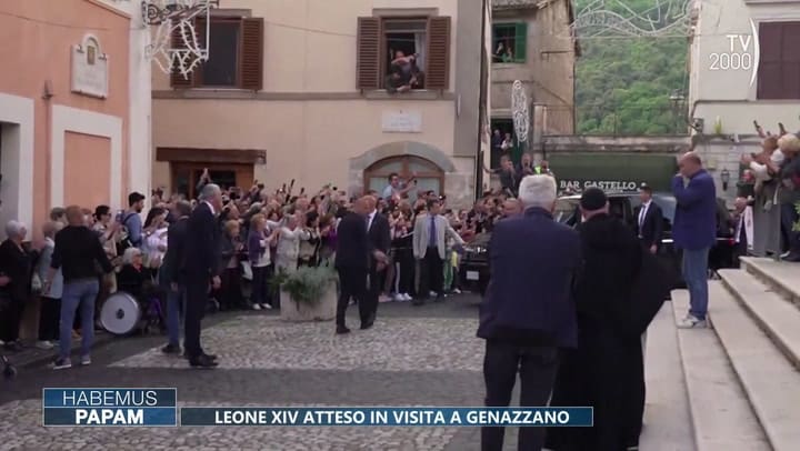 León XIV realiza una visita sorpresa a un santuario