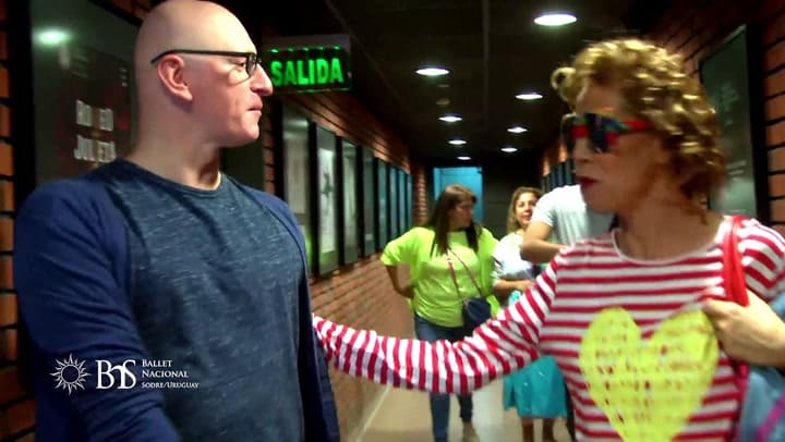 Agatha Ruiz de la Prada detrás de escena. Crédito: BNS