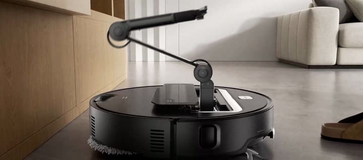 La aspiradora Roborock S70 tiene un brazo para levantar cosas del piso