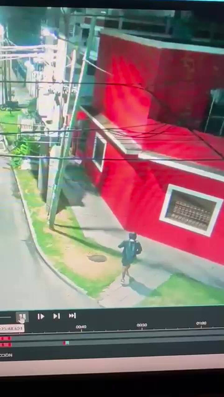 Los integrantes de la banda de Los Malditos después de abandonar a sus víctimas