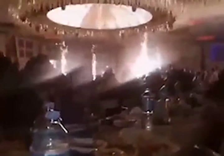 incendio boda en Irak - GIF