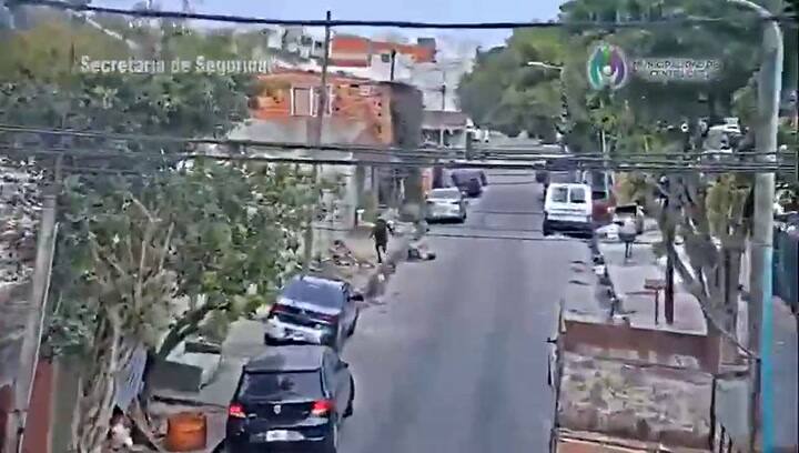 Procedimiento policial y agresión de vecinos en una villa de Vicente López