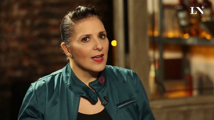Karina K canta a capella