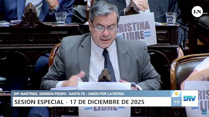 Martínez corrigió al diputado Almirón que elogió el proyecto de Presupuesto peronista creyendo que era el proyecto del gobierno