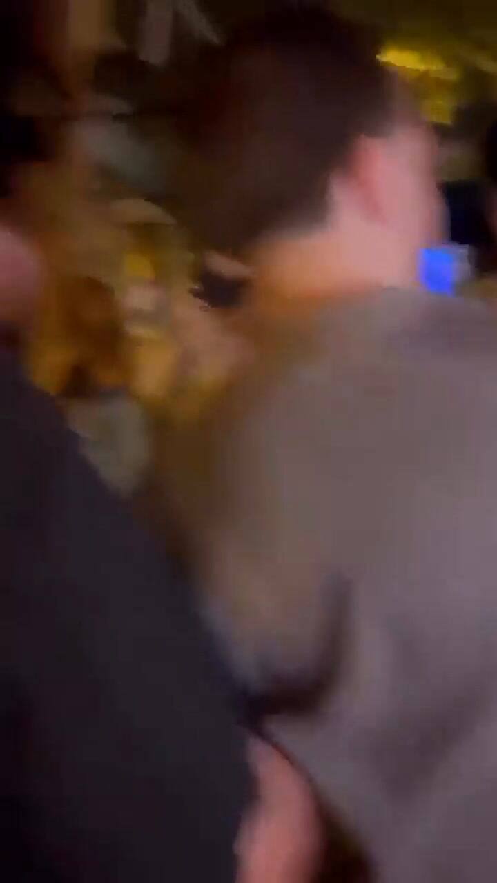 El sugestivo gesto de Messi con un hincha del Barcelona