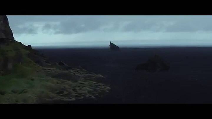 Avril Lavigne - Head Above Water - Fuente: YouTube