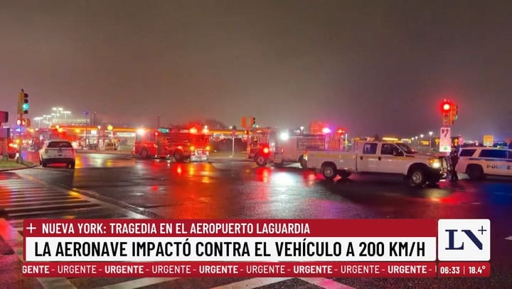 Un avion choco contra un camion de bomberos en Nueva York