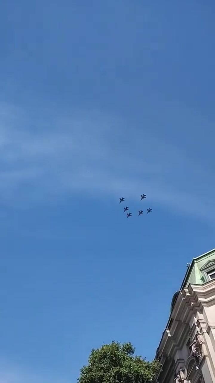 Sobrevuelo de los F-16 sobre Buenos Aires