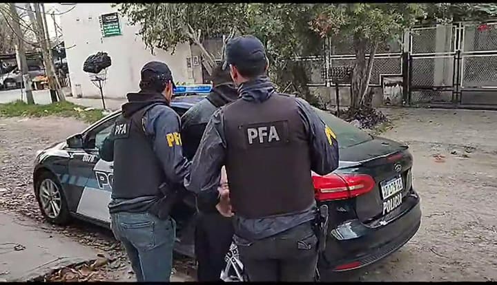 Detención de un técnico especializado en desbloquear iPhone