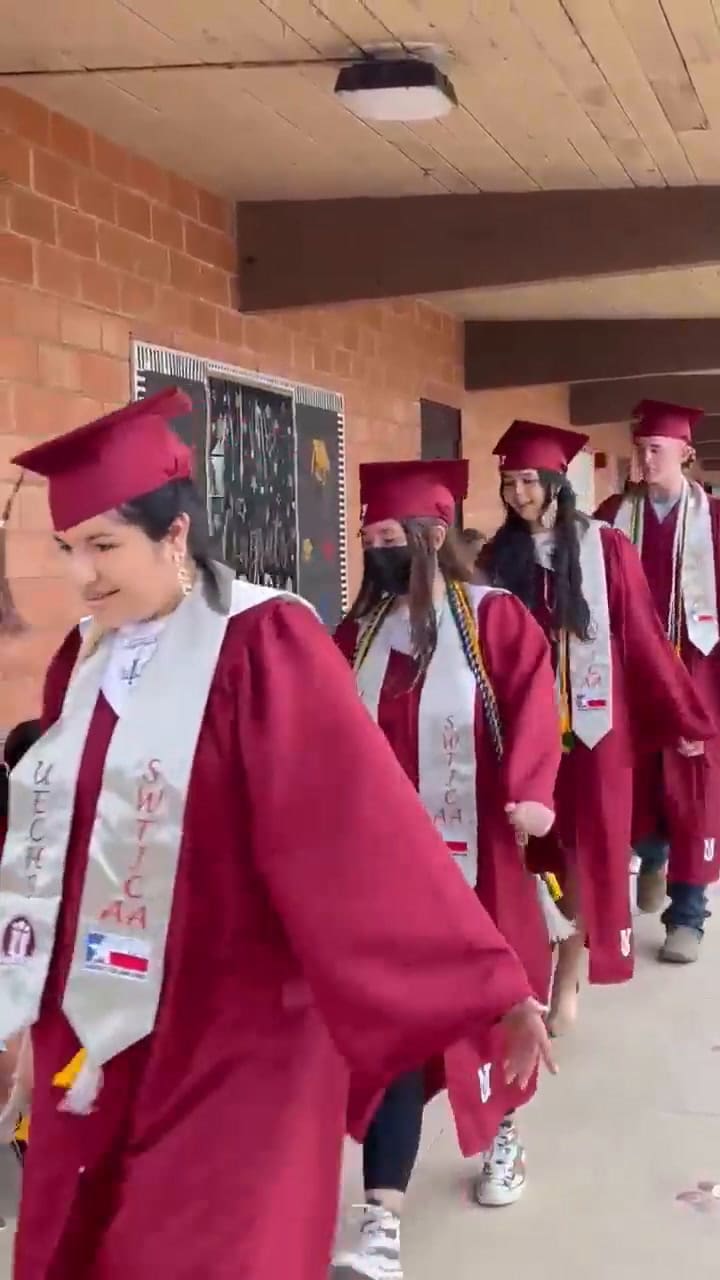 Acto de graduación en Robb Elementary Uvalde CISD