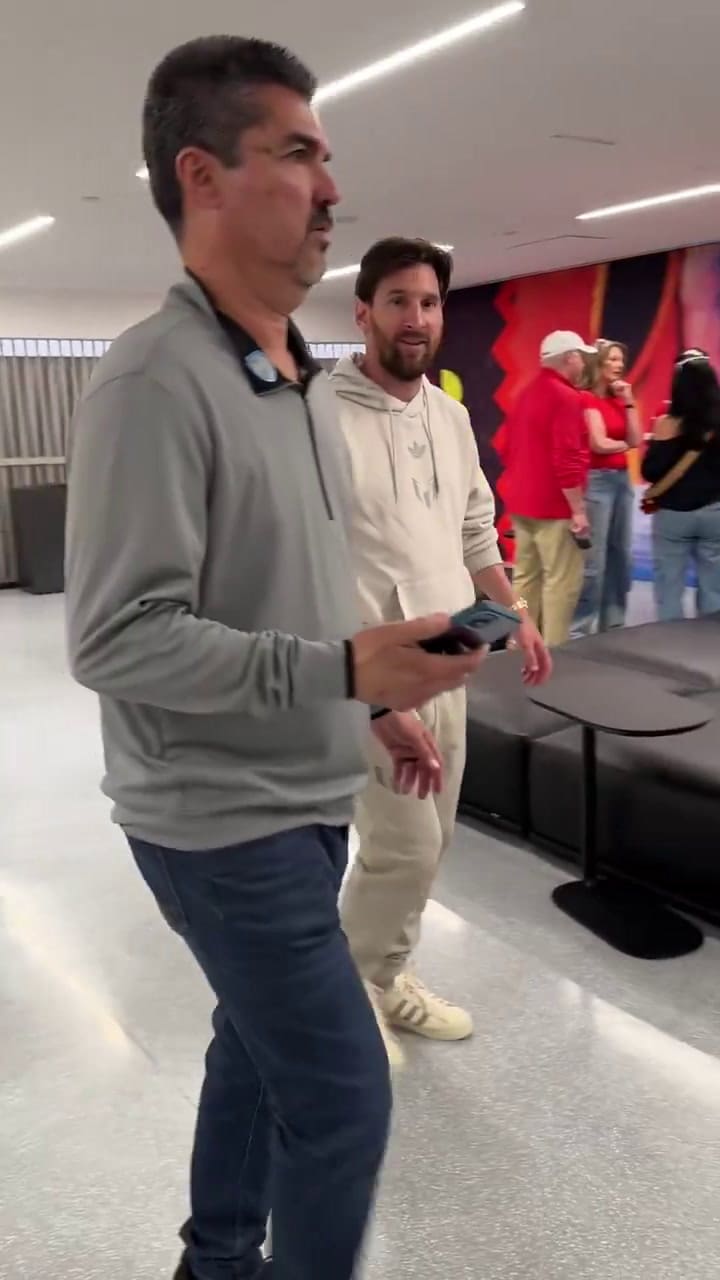 Lionel Messi llegó al Caesars Superdome para ver el SuperBowl 2025