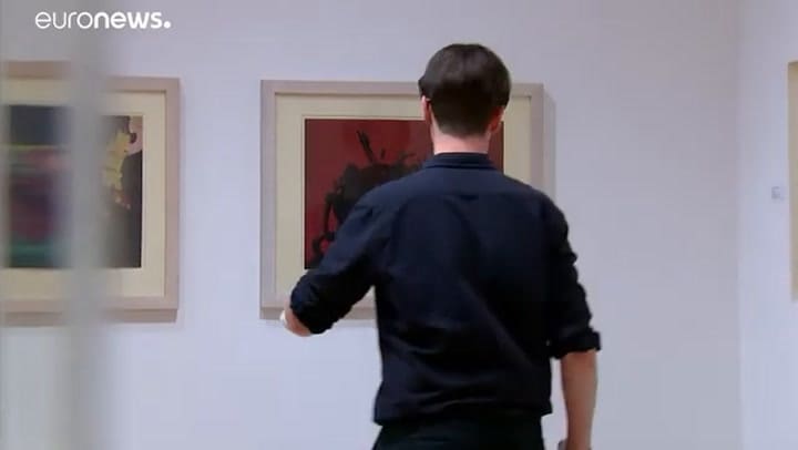 El Arte Del Mono Pintor 'Congo' Se Expone En Londres