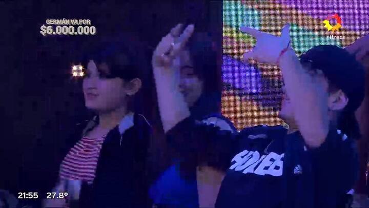 Alicia fue a Los 8 escalones junto a sus tres nietos