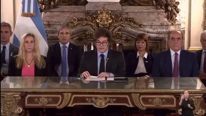 Milei, en abril: "En mayo las reservas estarán en torno a los 50.000 millones de dólares"