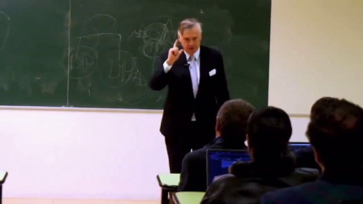 Jesús Huerta de Soto hablando de Milei