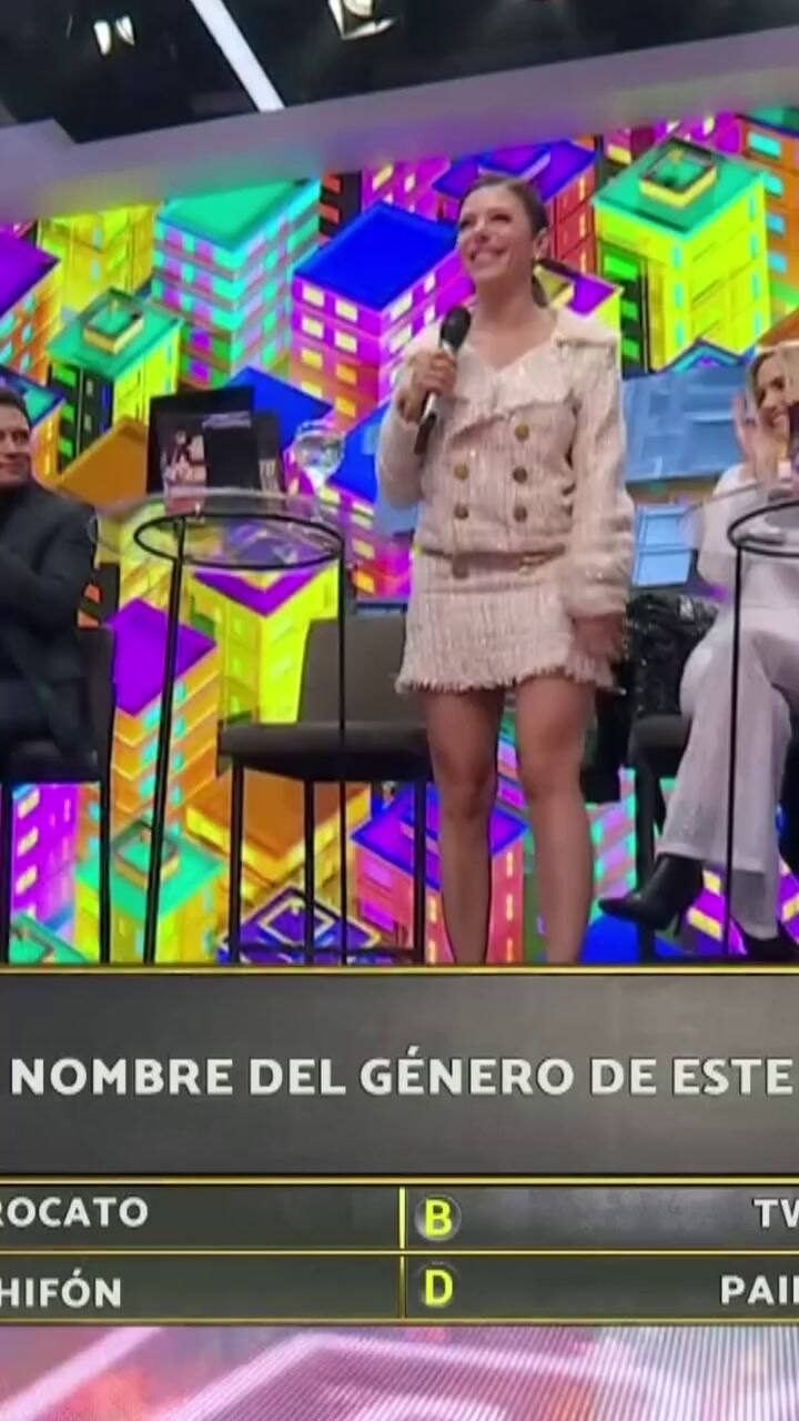¡Carmen Barbieri Quedó Maravillada Con El Look De Evangelina Anderson Y Tuvo Que Interrumpirla Para Pedirle Que Lo Vuelva Mostrar! #Lovieneltrece #Los8escalonesdelos3millones
